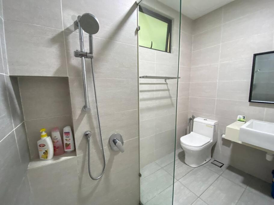 Pangsapuri Midvalley Sunway 3b2b 6pax Free 2 Carparkcitizen 2