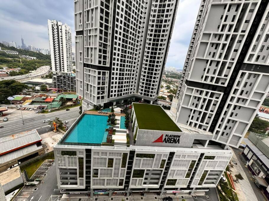 Midvalley Sunway 3b2b 6pax Free 2 Carparkcitizen 2 Kuala Lumpur